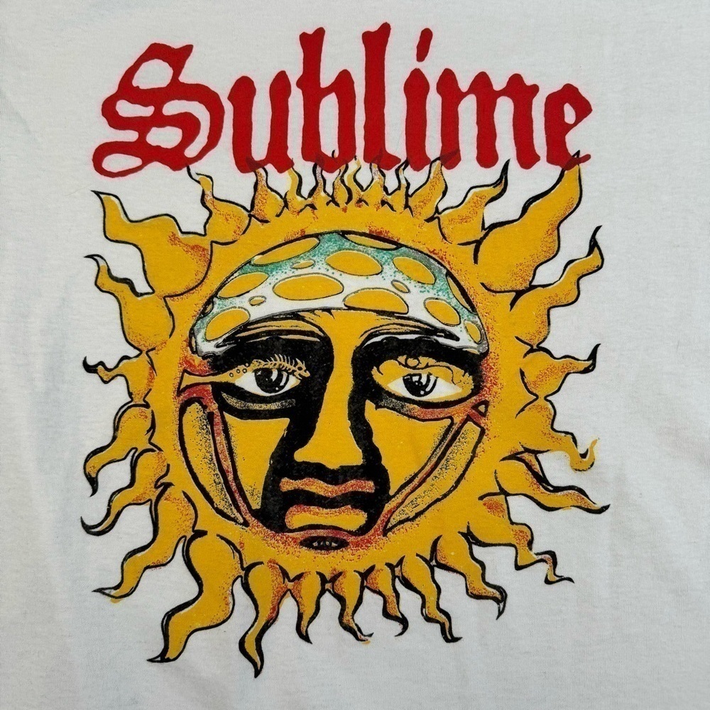 Retro white Sublime band t shirt
Mens L nice condition
Measures 22x29 - Picture 2 of 5